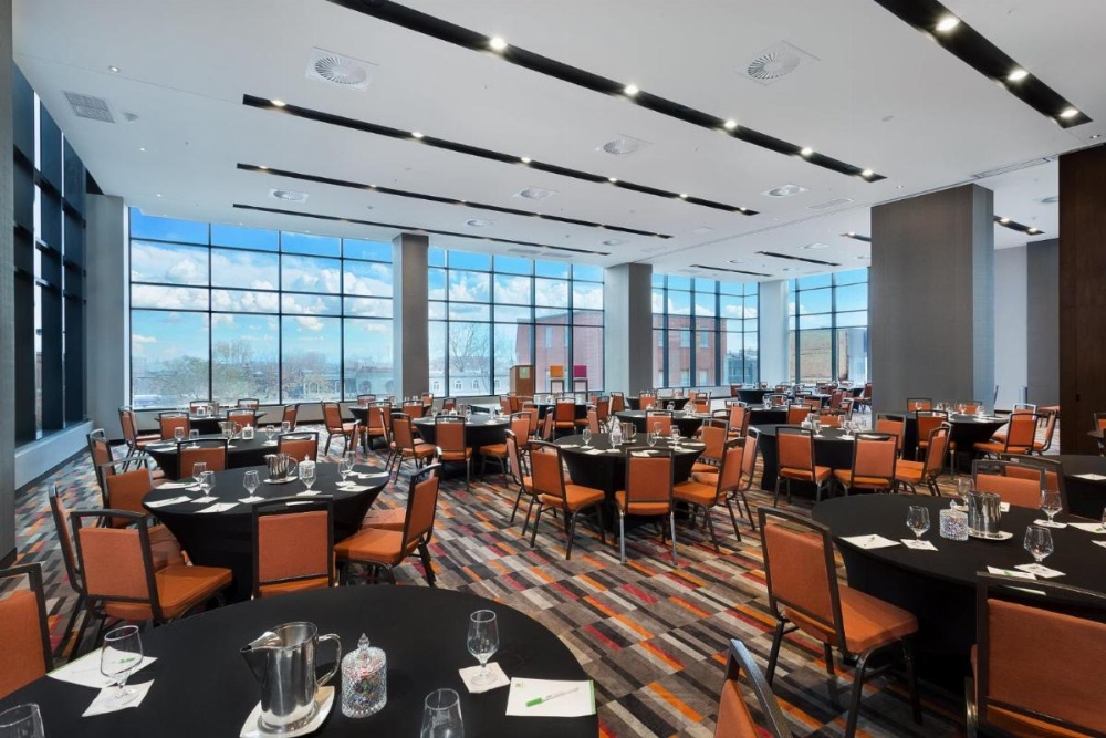 Holiday Inn Hotel & Suites Montreal Centre-ville Ouest Image 15