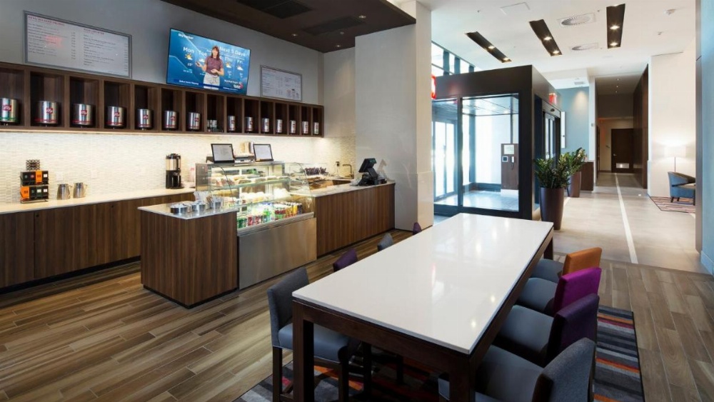 Holiday Inn Hotel & Suites Montreal Centre-ville Ouest Image 25