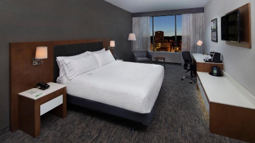 Holiday Inn Hotel & Suites Montreal Centre-ville Ouest image 27