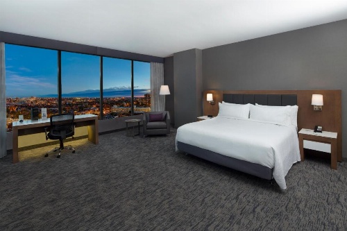 Holiday Inn Hotel & Suites Montreal Centre-ville Ouest image 36